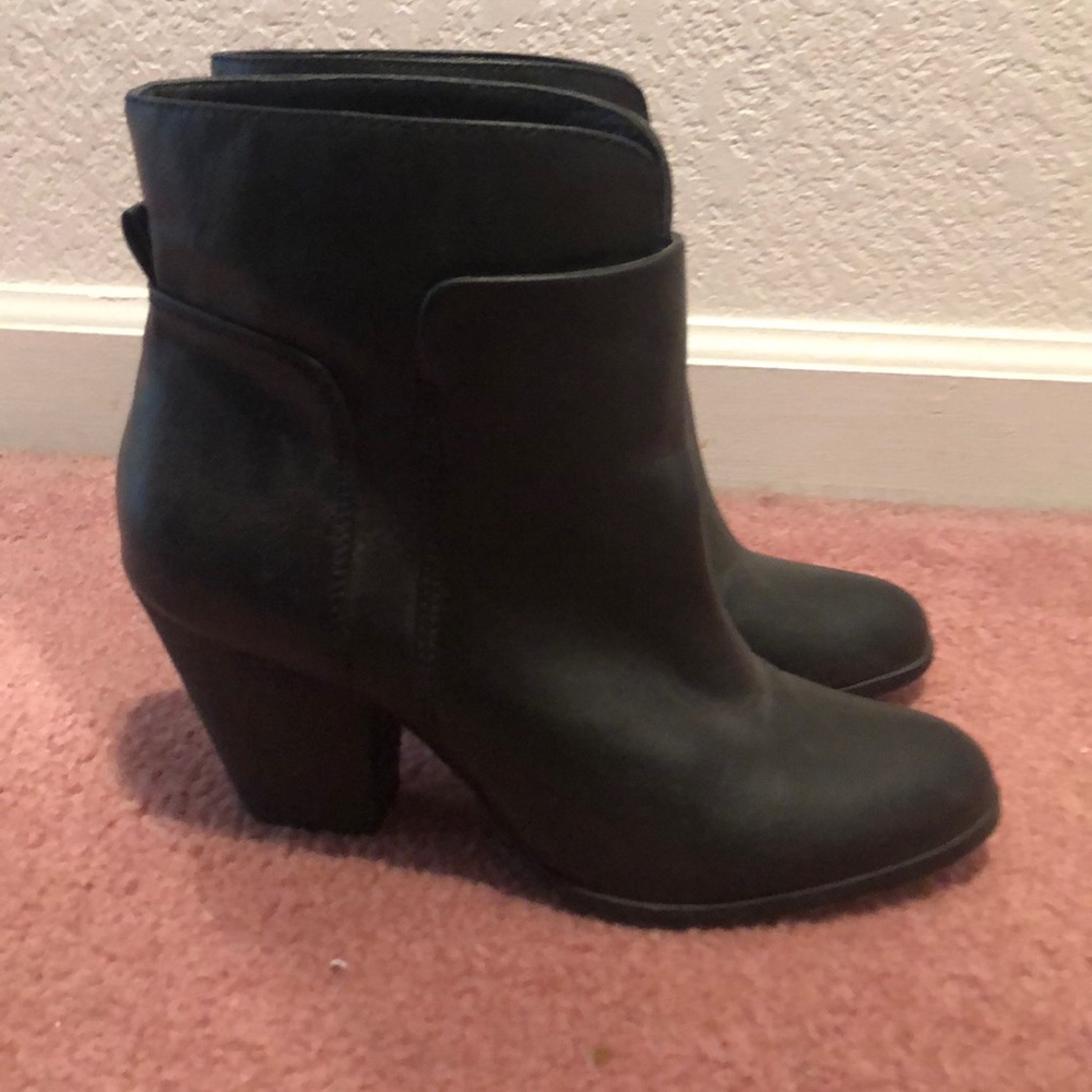 Nine West boots